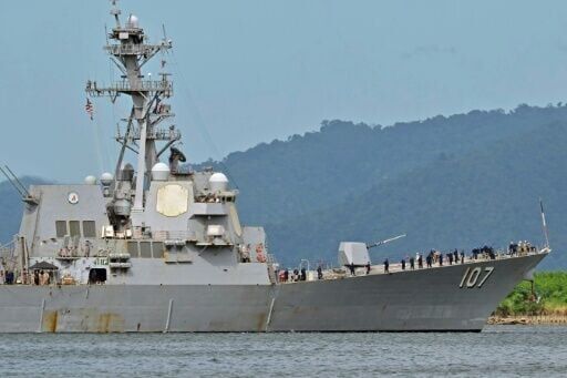 US warship arrives in Trinidad and Tobago, near Venezuela
